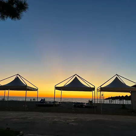 Luxurious - 120m2, Best Location & Sea View ゴーレム