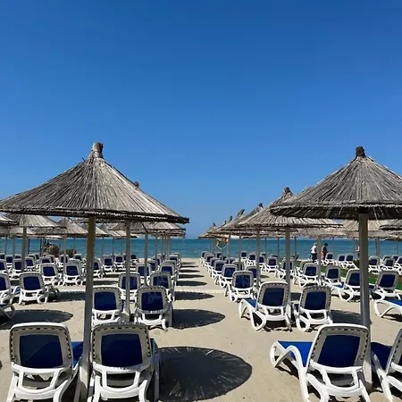 Luxurious - 120m2, Best Location & Sea View アパート ゴーレム