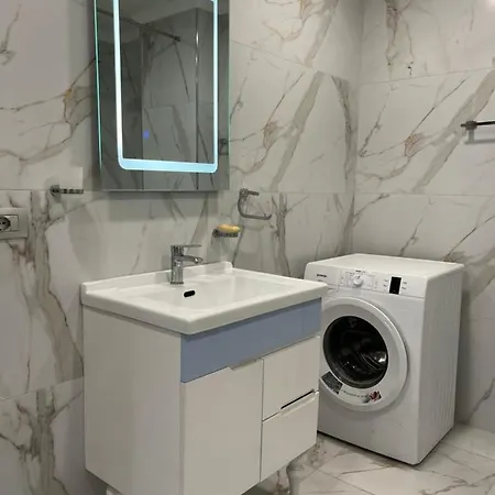 Luxurious - 120m2, Best Location & Sea View غوليم