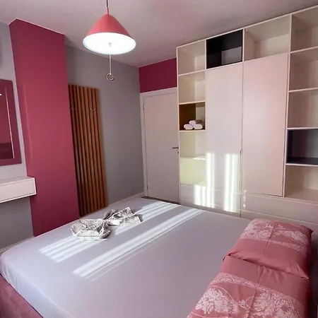 Luxurious - 120m2, Best Location & Sea View شقة